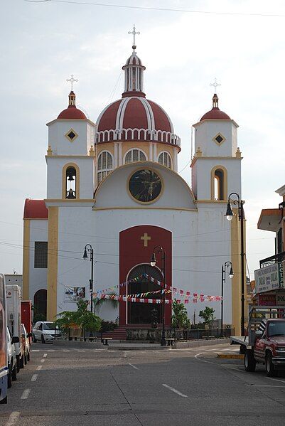 File:ChurchCarranzaMedinaColima2.jpg