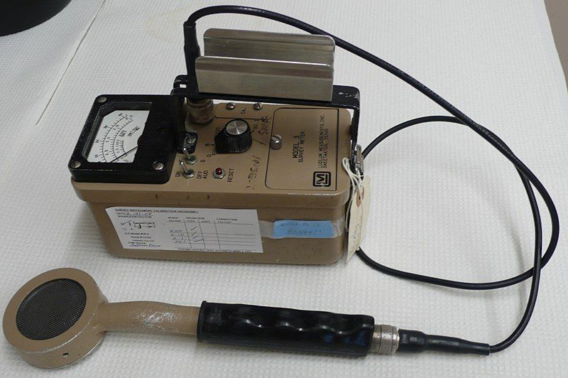 File:Geiger counter 2.jpg