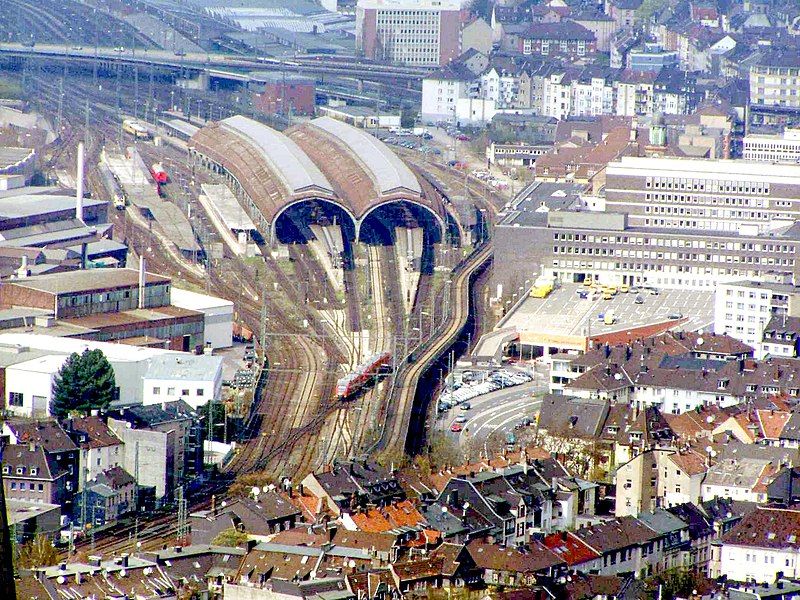 File:Hagen-Hauptbahnhof.jpg