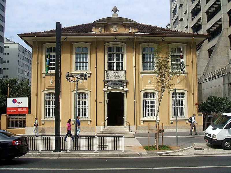 File:Instituto Pasteur 01.JPG