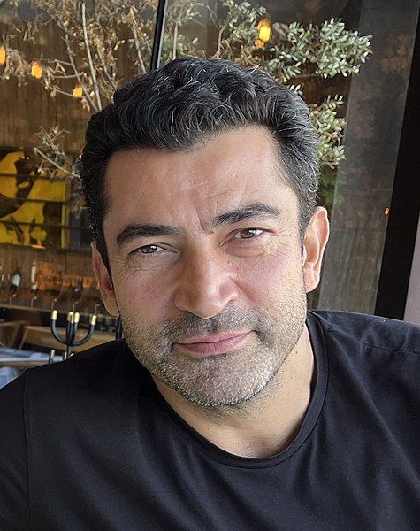 File:Kenan İmirzalıoğlu.jpg