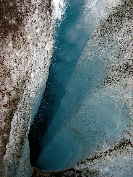 File:Langjökull Abyss.jpg