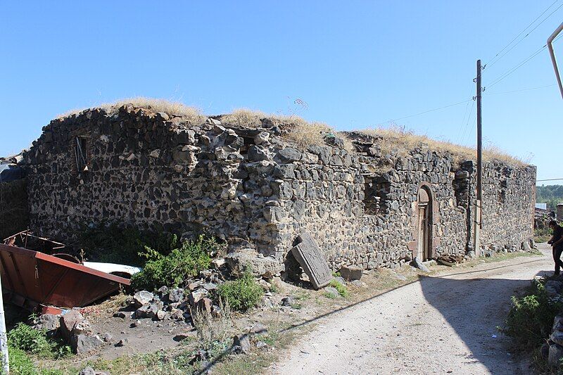 File:Lichk Church Ruin.JPG