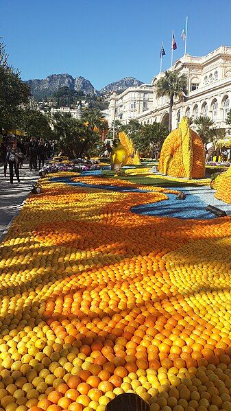 File:Menton Lemon Festival3.jpg