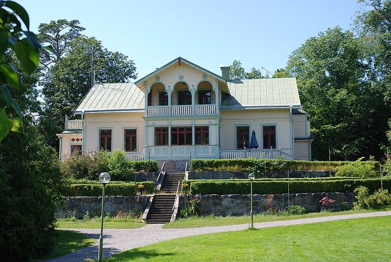 File:Rönnebo pensionat Trosa.JPG