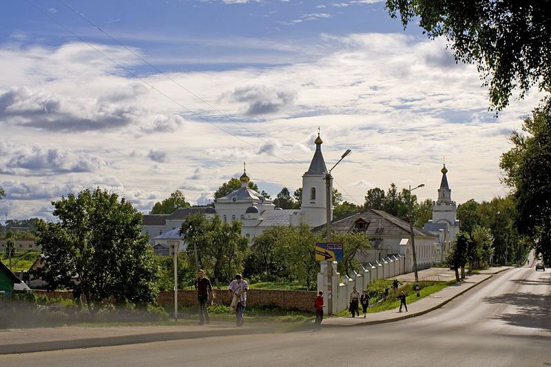 File:Roslavl monastery.jpg