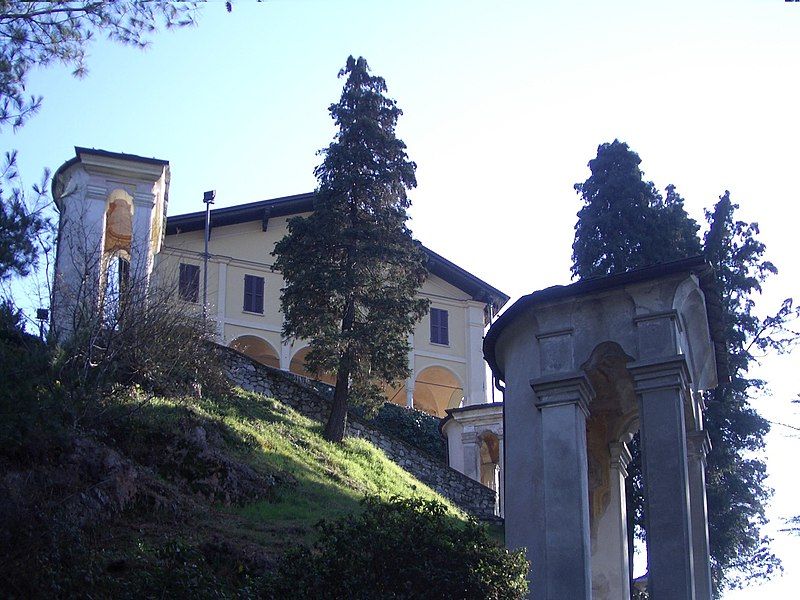 File:Sacro Monte Montrigone.jpg