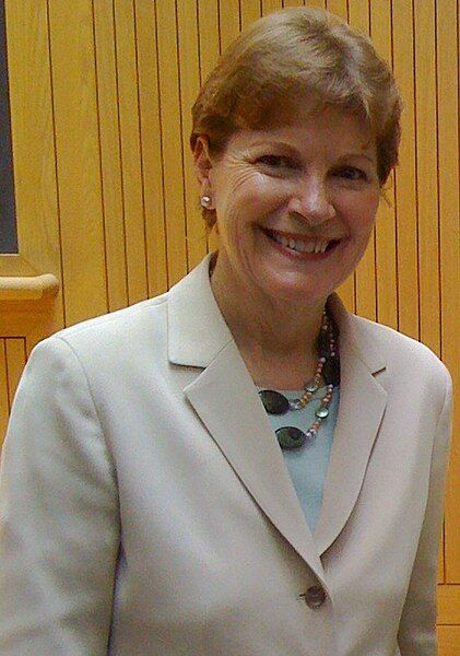 File:SenJeanneShaheen.jpg