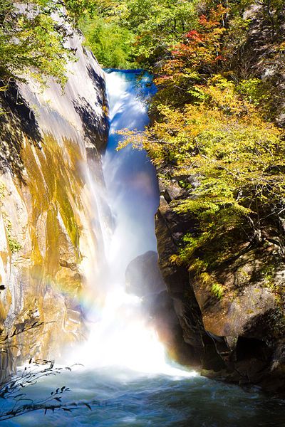 File:Shosenkyo-Waterfall.jpg