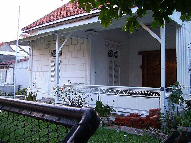 File:Surabaya Synagogue 2007.jpg