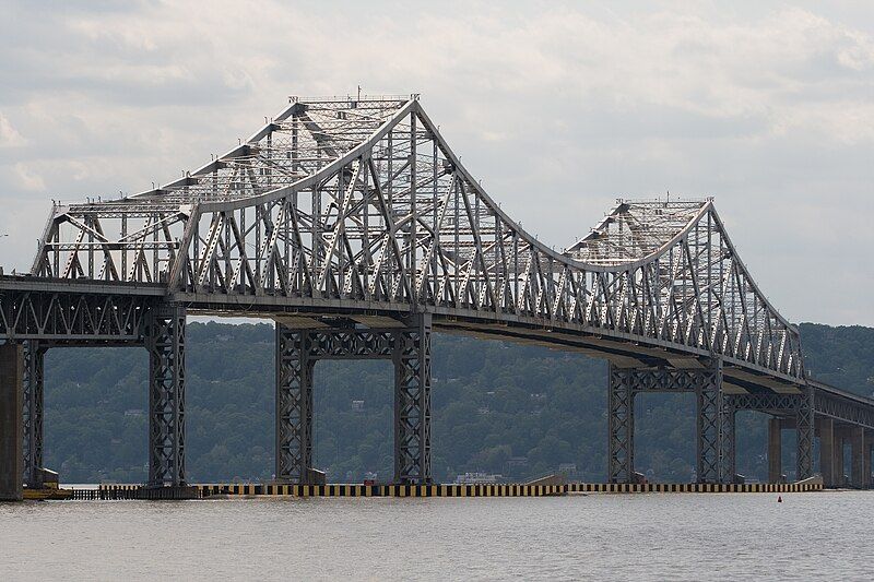 File:TappanZeeBridgeFromBelow.JPG