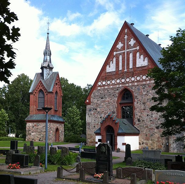 File:Vantaa church.jpg