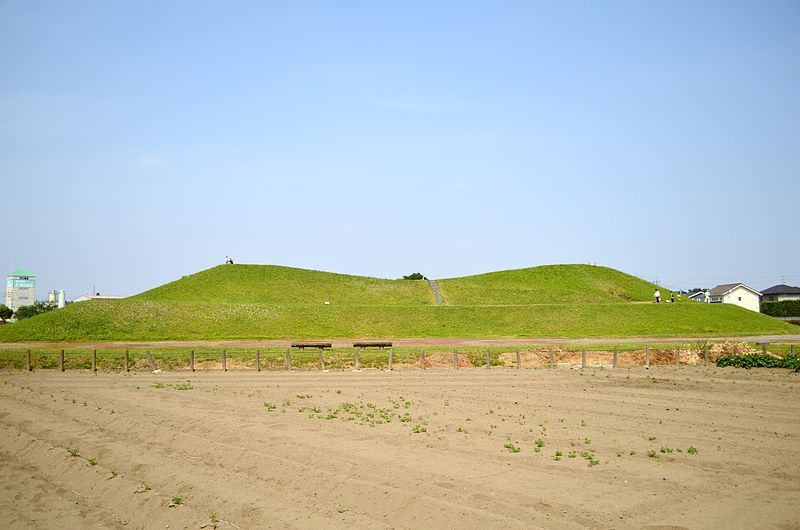 File:Watanuki-kannonnyama-kofun-1.JPG