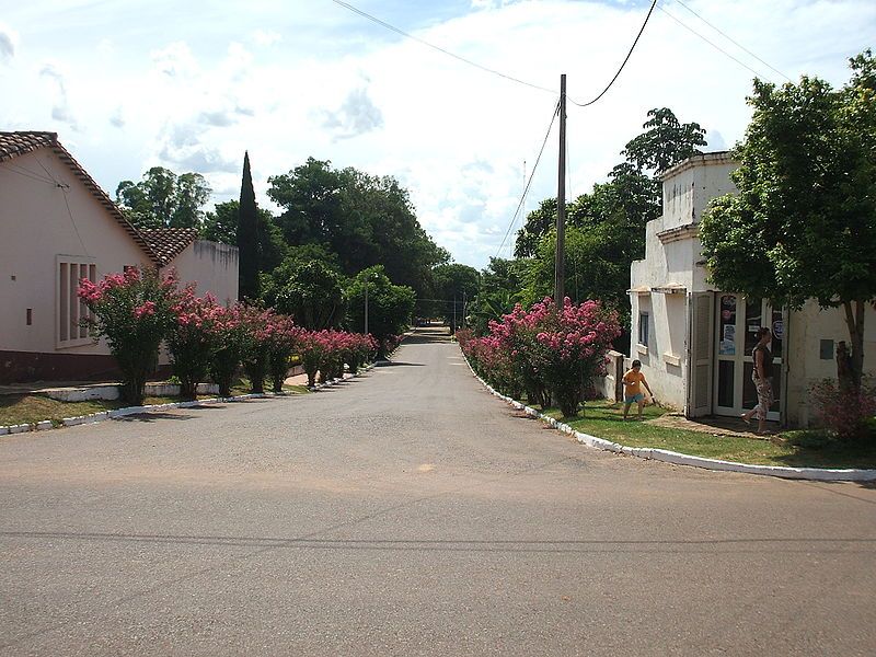 File:Calle de Atyra1.jpg