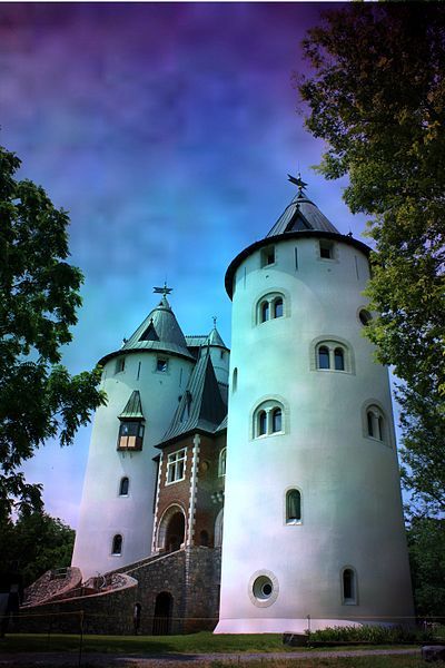 File:Castle Gwynn.jpg