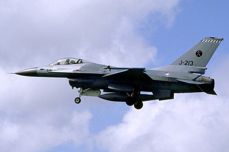 File:F-16A 323sq (24706923851).jpg