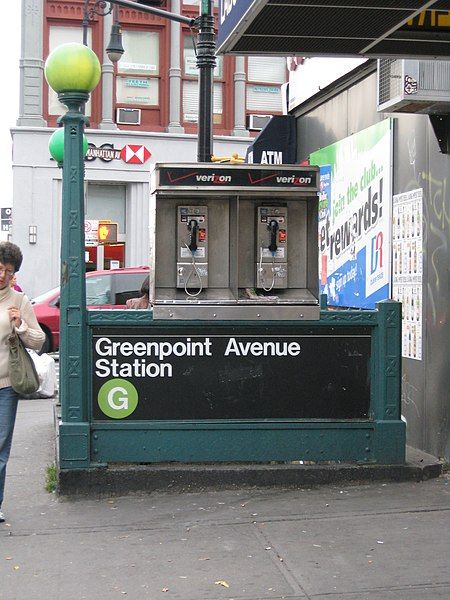 File:Greenpoint Ave G.jpg