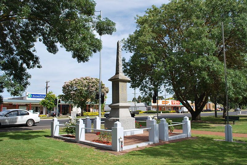 File:HeywoodWarMemorial.JPG