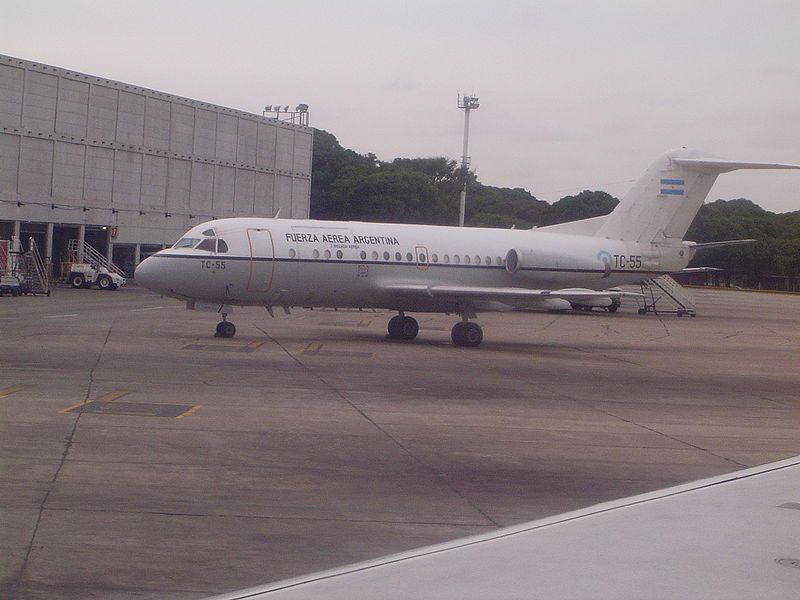 File:LADE Fokker F28.JPG