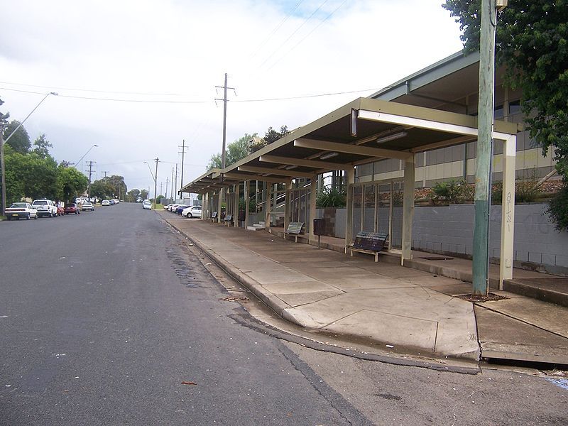 File:Macquarie Fields Station.jpg