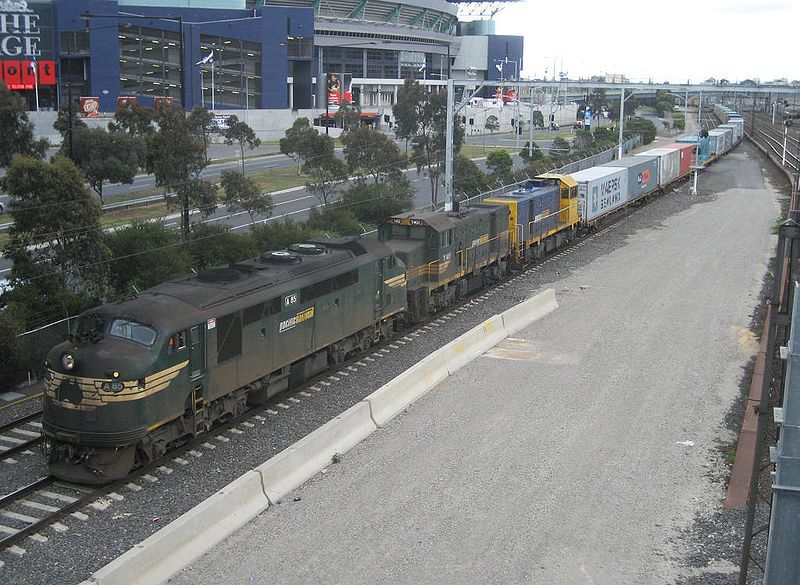 File:Maryvale-freight-at-southern-cross.jpg