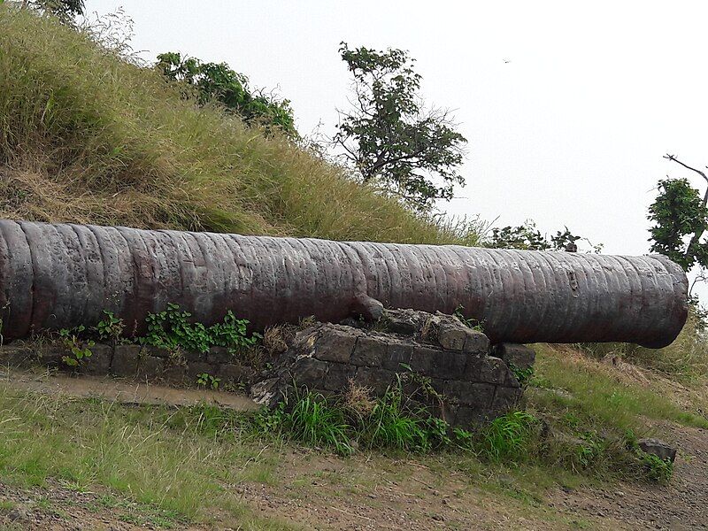 File:Nau Gaj Cannon.jpg