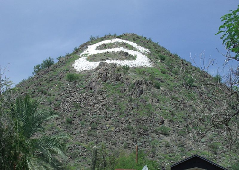 File:Phoenix-Sunnyslope-Sunnyslope Mountain.JPG