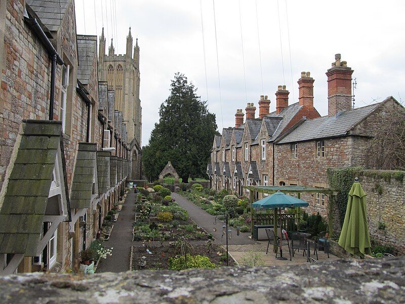 File:Priest Row Almshouses.jpg