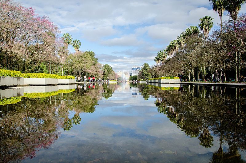 File:Reflexos do céu.jpg