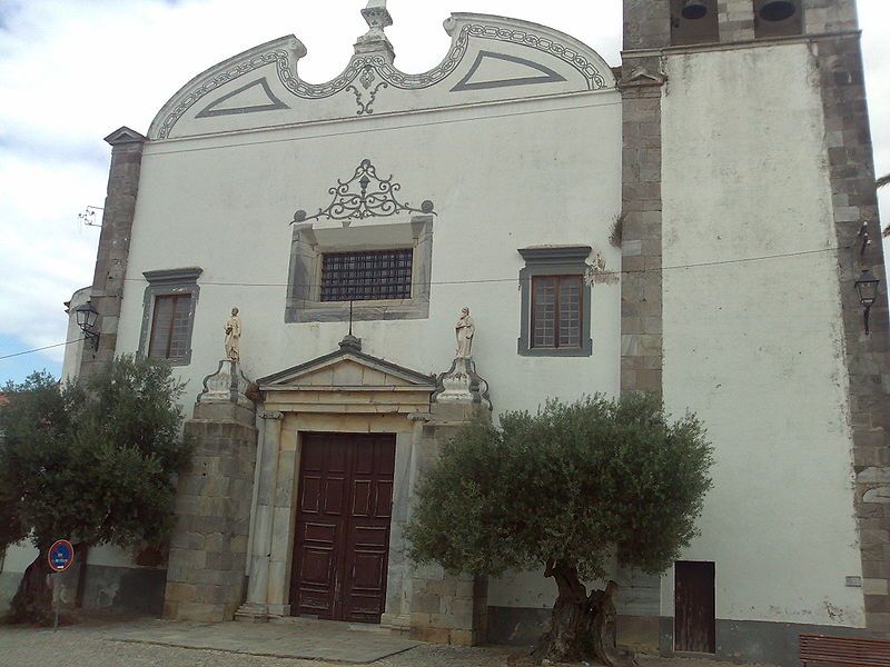 File:Serpa - Igreja.jpg