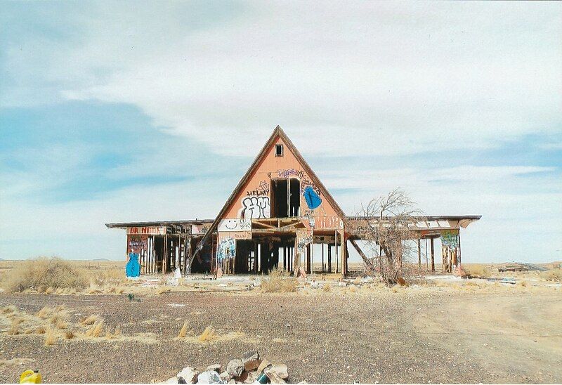 File:Two Guns-Ruins-10-Motel.jpg