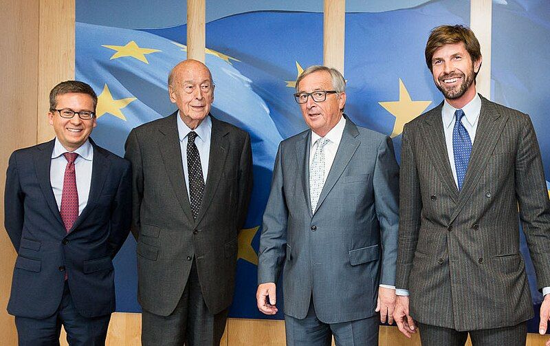 File:VALERY-GISCARD-DESTAING-MICHELANGELO-BARACCHI-BONVICINI-JEAN-CLAUDE-JUNCKER.jpg