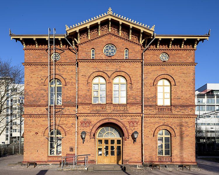 File:Vantaan kaupunginmuseo.jpg