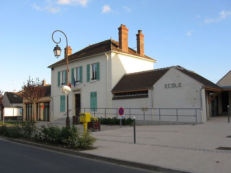 File:Épisy mairie.jpg