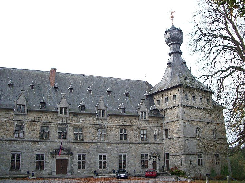 File:Château Chimay 2.JPG