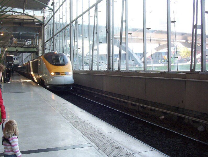 File:Eurostar Lille 2.jpg