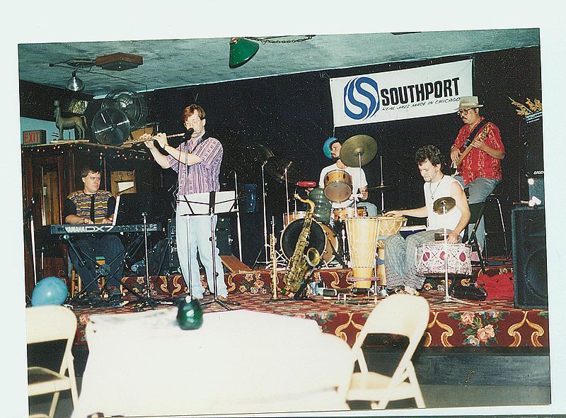 File:Flippomusic-BopShop-SouthportFest-10-1999.jpg