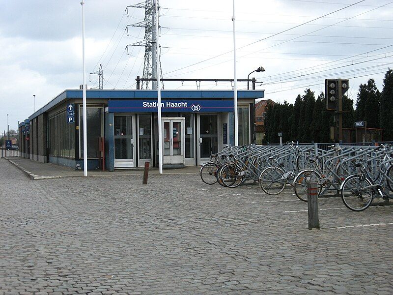 File:Haacht station 2.JPG