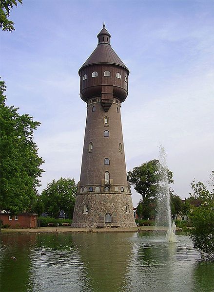 File:Heide Wasserturm.jpg