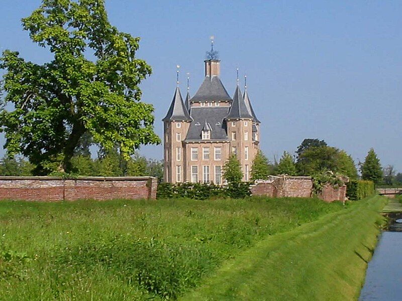 File:Kasteel Heemstede 001.jpg