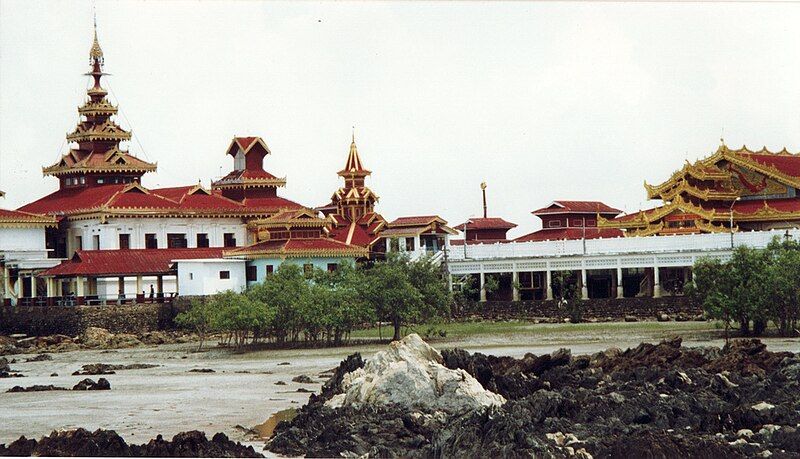 File:Kyaikkami Yele Pagoda.jpg