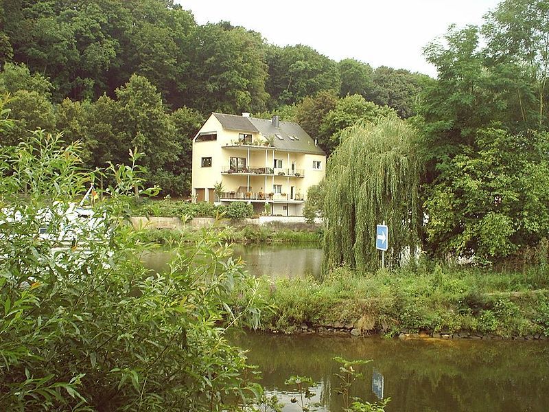 File:Lahn limburg.jpg