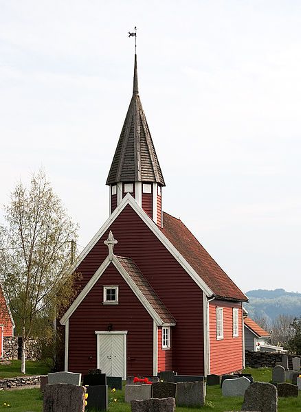 File:Sjernaroy kyrkje.jpg