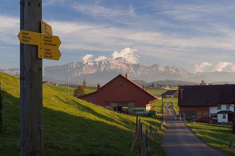 File:Andwil Alpstein.jpg