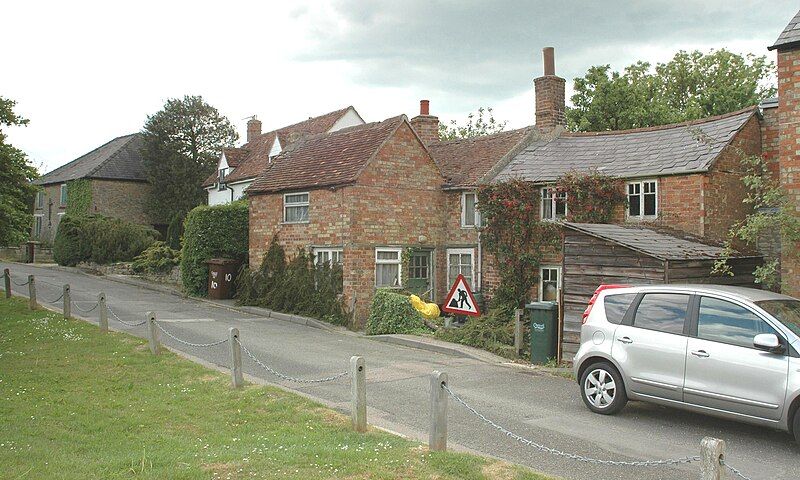 File:Arncott Green Lane.JPG