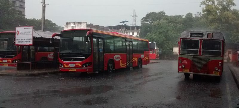 File:BEST-NMMT-buses-CBD-Belapur-Rains.jpg