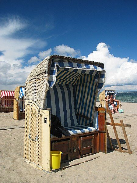 File:Beach chair.jpg