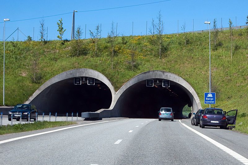 File:BjørgetunnelenE18.jpg