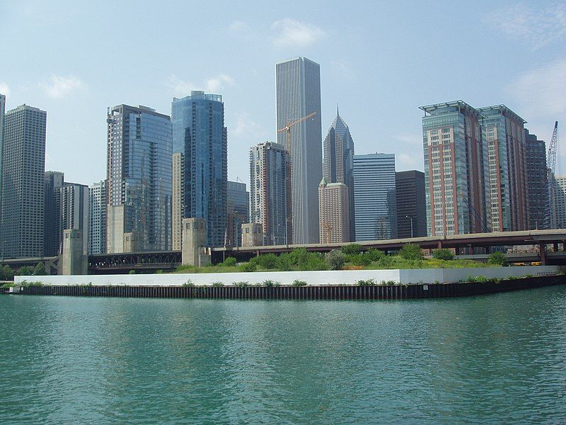 File:ChicagoSpireAug22,20072.jpg