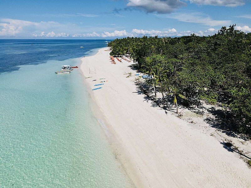 File:Dumaluan beach.jpg